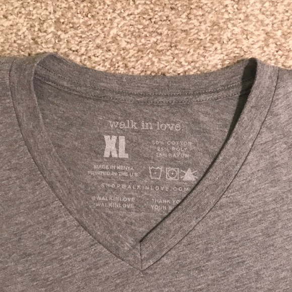 Walk in love tee | Size XL - Picture 3 of 5